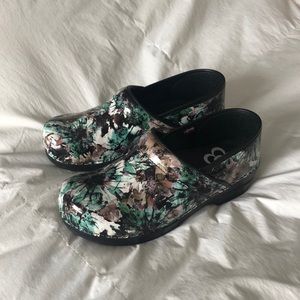 Sanita Clogs
